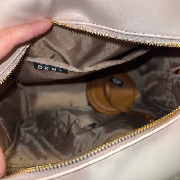 DKNY BIAS 15” Backpack Rosewater Color EUC - Picture 14 of 16